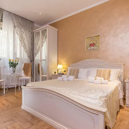Starry Rome Guest House 3*